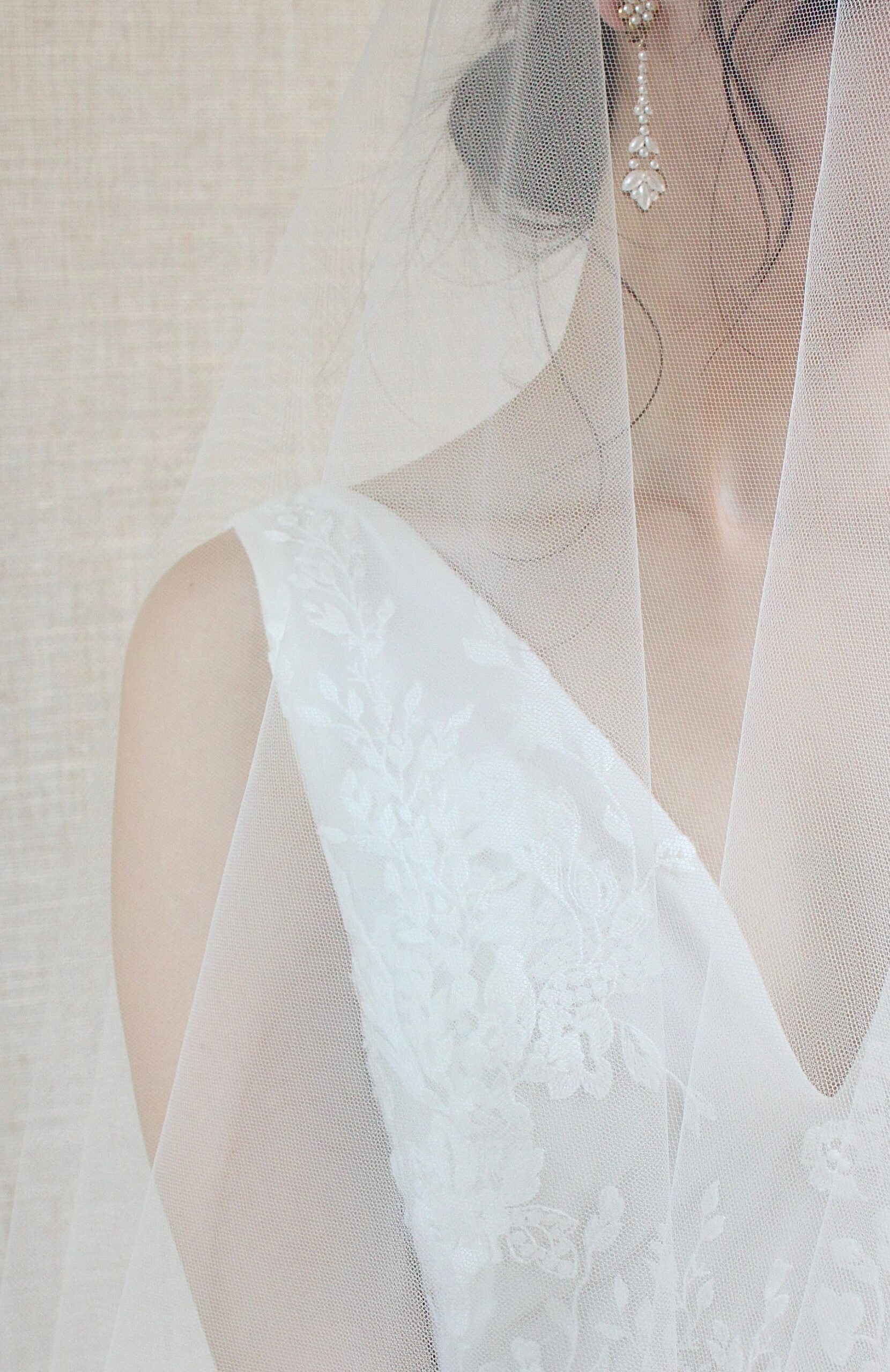 ベールを身に纏うことでより透明感を演出させます