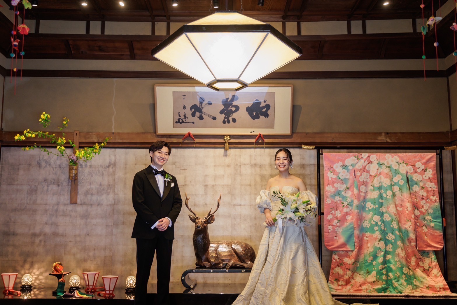 トリートドレッシング大阪店がご紹介する菊水楼での前撮りにおすすめのパフスリーブのウェディングドレス