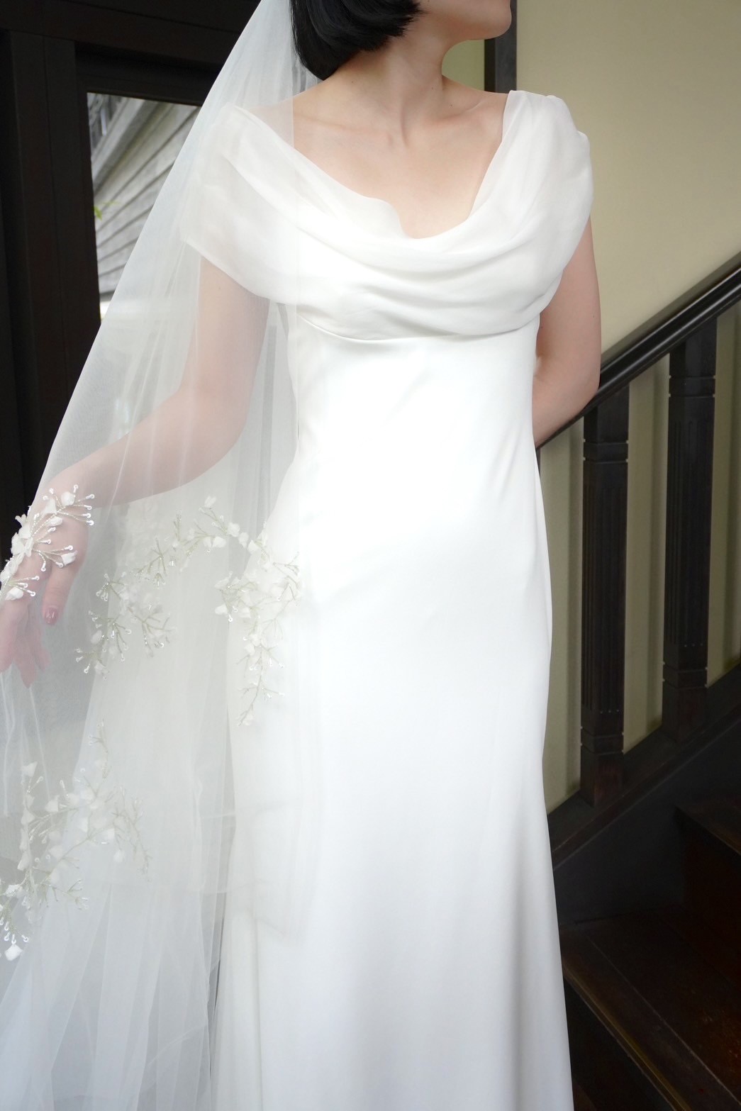 THE TREAT DRESSING名古屋店よりご紹介する、スレンダーラインのウェディングドレスのご紹介