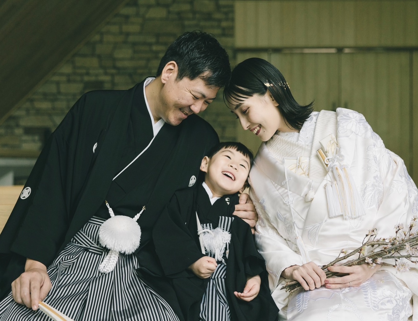 ご家族で叶えるゆったりとした空間での着物前撮りはかけがえのない瞬間やお写真を残していただけます