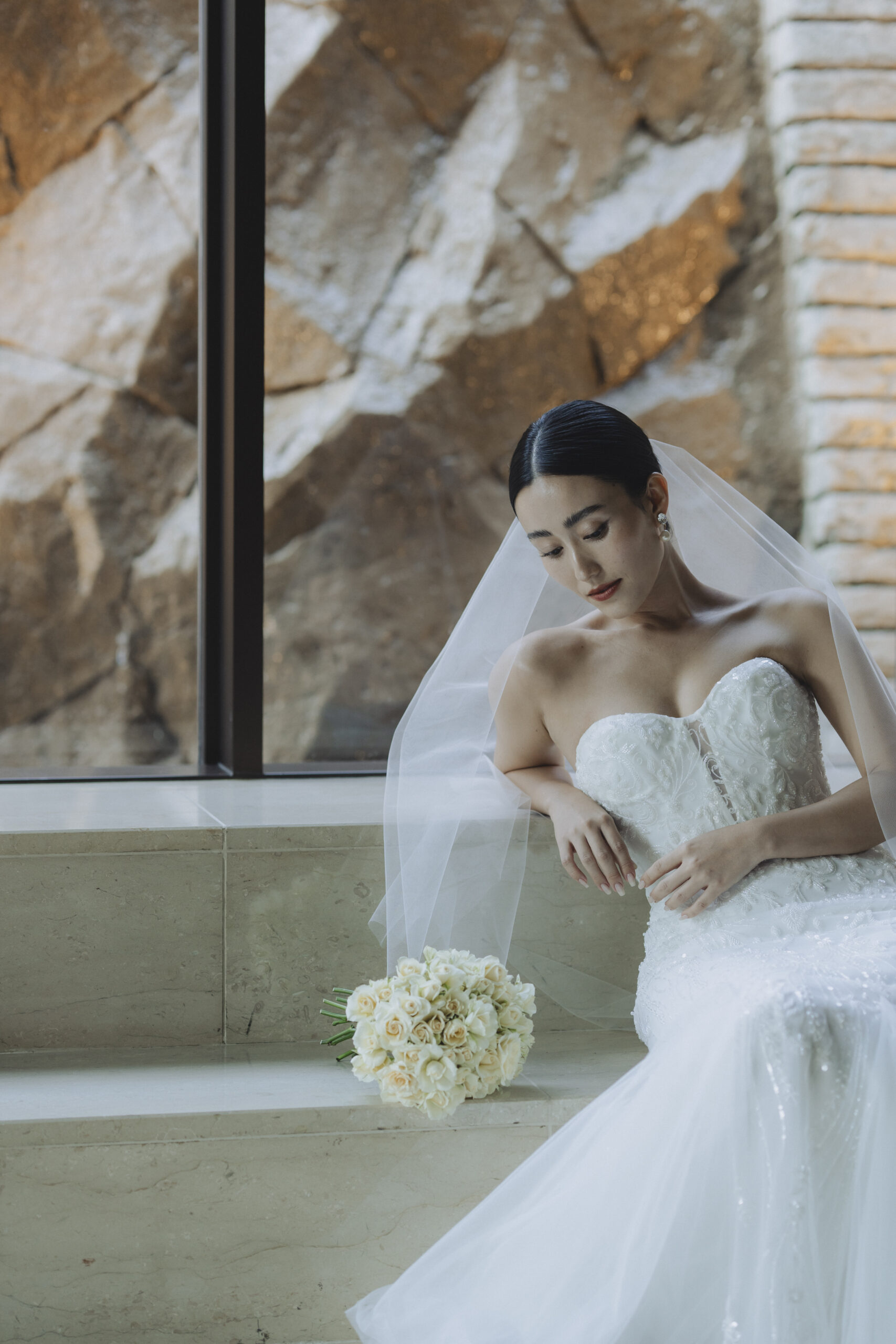 Neta Dover(ネタ ドーヴァー)のウエディングドレスを身に纏った花嫁をご紹介します。