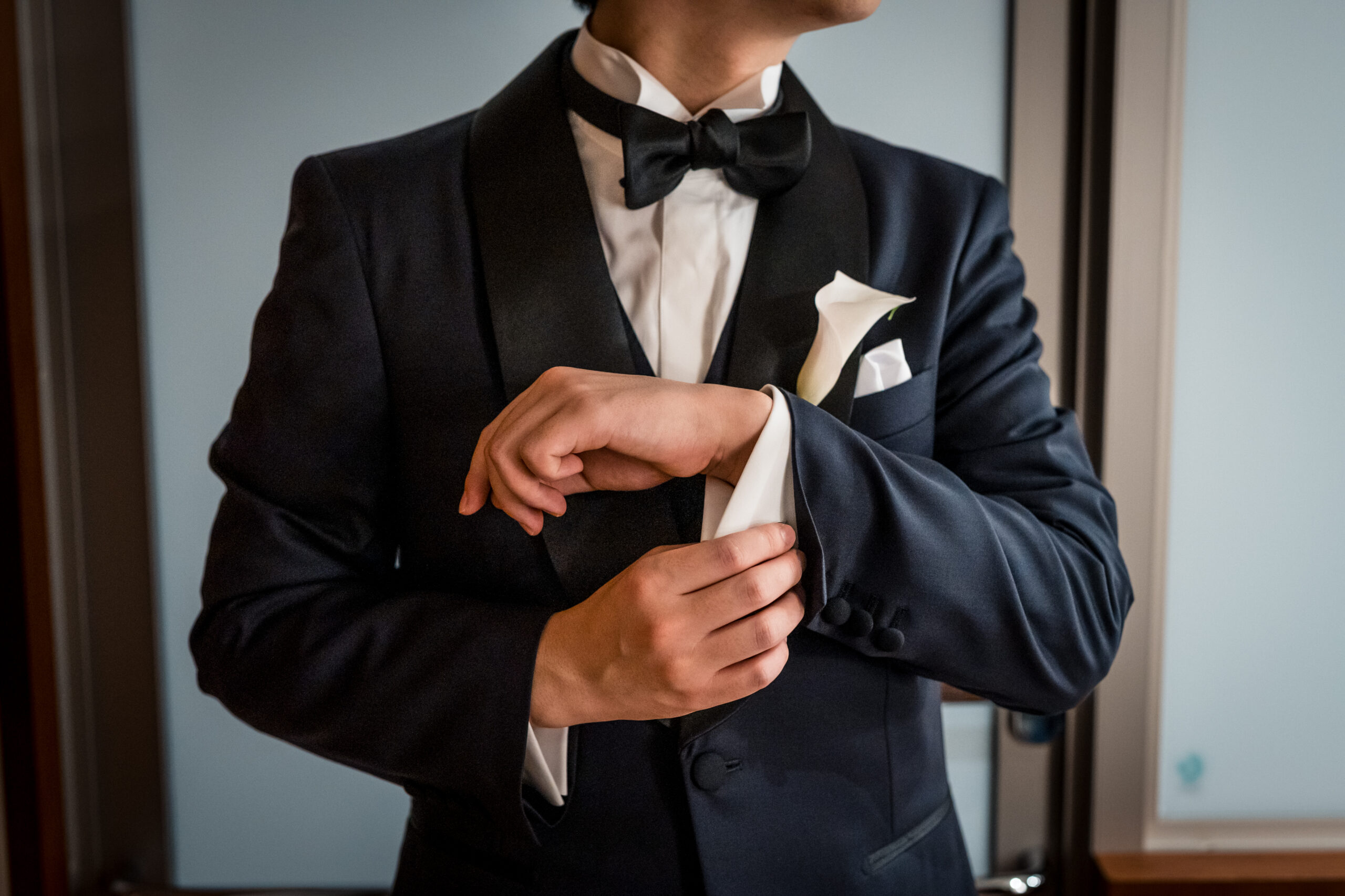 埼玉にあるザマークグランドホテルにて上質でアットホームな結婚式を挙げられた新郎様は、トリート オリジナルの上質なタキシードをお召しになられました