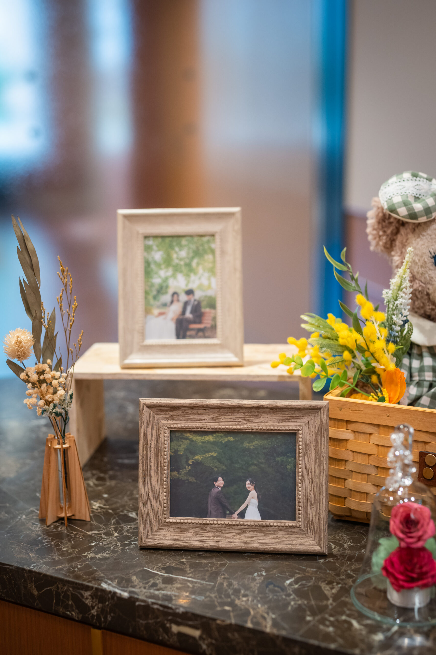 ザマークグランドホテルで結婚式を挙げられた新郎新婦様のウェルカムスペースに飾られたお二人の素敵なお写真