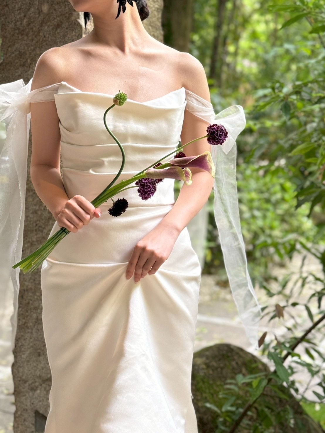 アムサーラのマーメイドラインウェディングドレスは女性の曲線美を美しく演出します